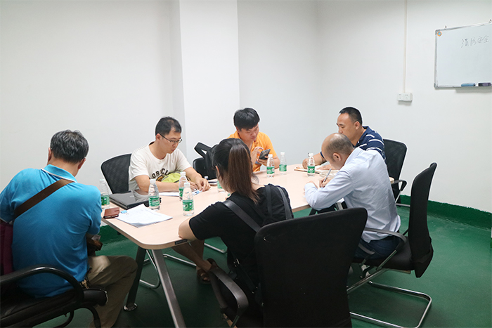 廣石化工程項目技術(shù)人員來廠測驗